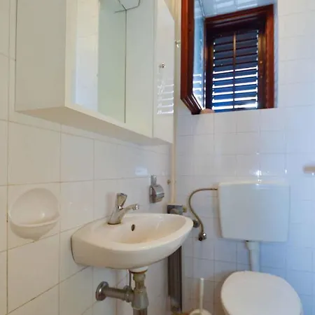 - Istrien 11045 Apartman Pjescana Uvala